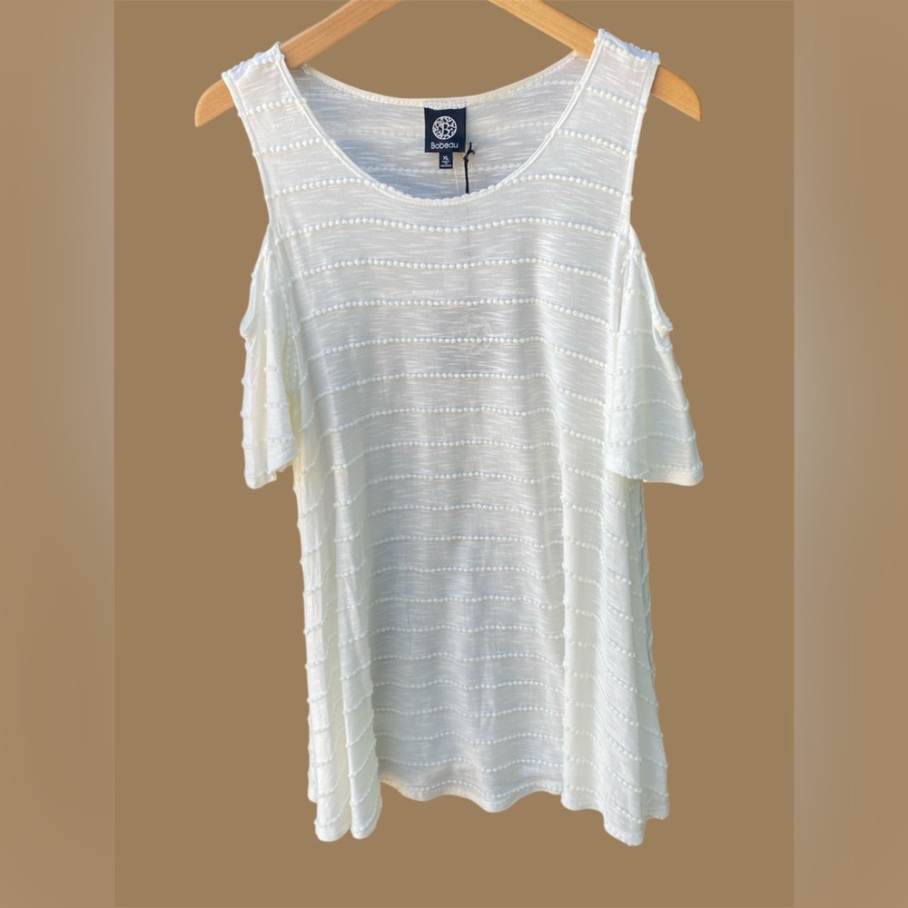 Bobeau Ivory Textured Cold Shoulder Ruffle Sleeve Top
